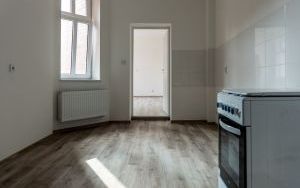 Przekazanie kluczy lokatorom wyremontowanej kamienicy przy ul. Piłsudskiego 38 (6)