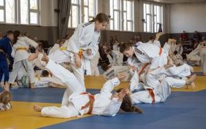 Młodzi judocy walczyli o puchar (1)