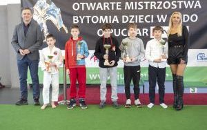 Młodzi judocy walczyli o puchar (10)