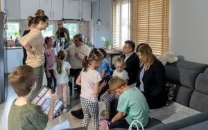 Prezydent z wizytą w Rodzinnym Domu Dziecka  (4)