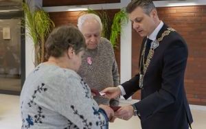 Wręczenie Medali za Długoletnie Pożycie Małżeńskie (2)