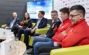W Bytomiu Polski Hokej przedstawił nowego Głównego Sponsora reprezentacji. W kwietniu Polacy zagrają na naszym lodowisku (12)