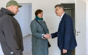 Przekazanie kluczny nowym lokatorom Kolonii Zgorzelec (10)