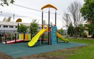 Otwarcie nowe placu zabaw przy Ośrodku Rehabilitacyjno-Edukacyjno-Wychowawczym (3)