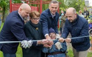 Otwarcie nowe placu zabaw przy Ośrodku Rehabilitacyjno-Edukacyjno-Wychowawczym (11)