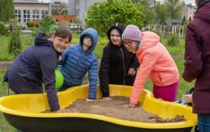 Otwarcie nowe placu zabaw przy Ośrodku Rehabilitacyjno-Edukacyjno-Wychowawczym (4)
