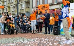Happening na Rynku z okazji Dnia Godności Osób z Niepełnosprawnością Intelektualną  (11)