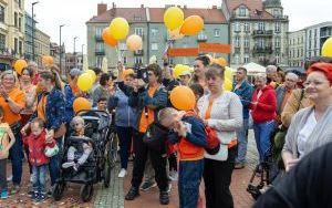 Happening na Rynku z okazji Dnia Godności Osób z Niepełnosprawnością Intelektualną  (14)