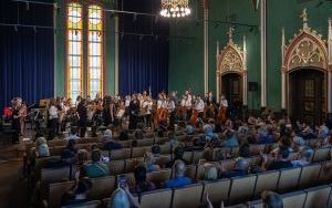 Młodzi muzycy dali popis w szkole (6)