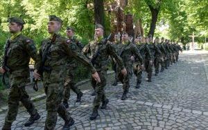 Poświęcenie Memoriału Kresowej Pamięci na cmentarzu Mater Dolorosa przy ul. Piekarskiej (2)