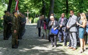 Poświęcenie Memoriału Kresowej Pamięci na cmentarzu Mater Dolorosa przy ul. Piekarskiej (6)