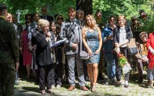 Poświęcenie Memoriału Kresowej Pamięci na cmentarzu Mater Dolorosa przy ul. Piekarskiej (8)