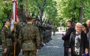 Poświęcenie Memoriału Kresowej Pamięci na cmentarzu Mater Dolorosa przy ul. Piekarskiej (11)