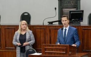 Zastępca prezydenta Bytomia wręczył stypendia najlepszym bytomskim sportowcom (4)