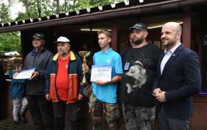 Zawody wędkarskie z okazji Dnia Dziecka (11)