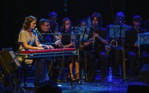 Finałowy koncert na zakończenie Festiwalu Piosenki Poetyckiej Kwiaty na kamieniach (6)