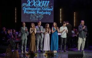 Finałowy koncert na zakończenie Festiwalu Piosenki Poetyckiej Kwiaty na kamieniach (3)