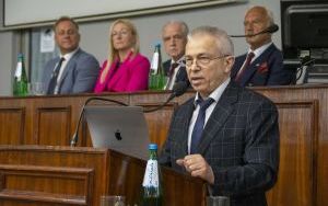 Wręczenie dyplomów absolwentom Kijowskiego Uniwersytetu Medycznego  (8)