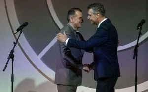 Pamiątkowa tablica Franza Landsbergera wróciła na swoje miejsce (10)