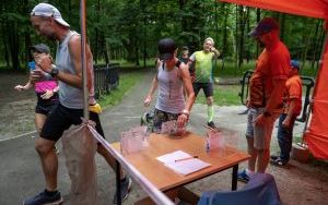 Biegali 12 godzin dla bytomskiego schroniska (15)