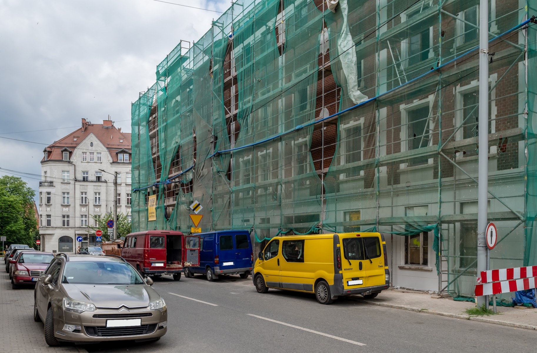 Budynki przy ul. Musialika 1-3 przechodzą gruntowny remont Budynki przy ul. Musialika 1-3 przechodzą gruntowny remont