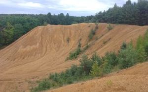 Poznali historię i odwiedzili dawne ośrodki wydobycia dolomitu oraz srebra (5)