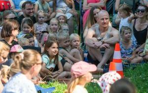 Ekologiczna edukacja w bajkowej oprawie: Przedstawienie 