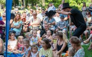 Ekologiczna edukacja w bajkowej oprawie: Przedstawienie 