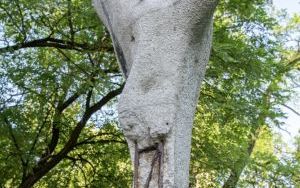 Rzeźba plenerowa Nike w renowacji  (4)