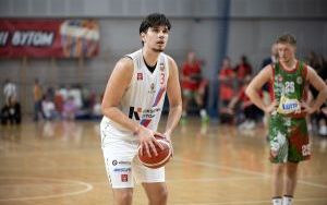 Wysoka wygrana koszykarzy Polonii (13)