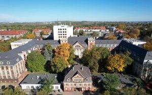 Zielona strefa przy Wojewódzkim Szpitalu Specjalistycznym nr 4  (1)