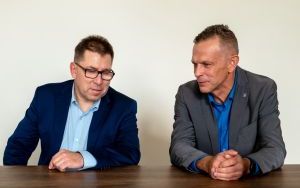 Prezydent Bytomia pogratulował Grzegorzowi Rzeszutkowi prestiżowej nagrody  (1)