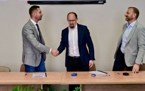 Podpisanie umów na realizację trzech inwestycji drogowych (5)