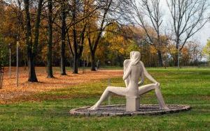 Rzeźby plenerowe po remoncie  (8)