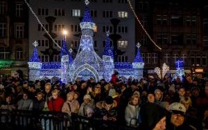 Rynek wypełniły kolorowe iluminacje (2)