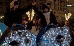 Bytomski Jarmark Świąteczny przyciąga tłumy mieszkańców - 6 grudnia (9)