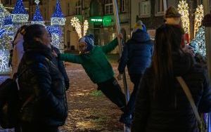 Bytomski Jarmark Świąteczny przyciąga tłumy mieszkańców - 6 grudnia (10)