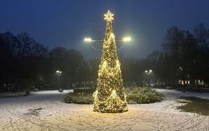 W Śródmieściu rozbłysły świąteczne dekoracje i iluminacje (4)
