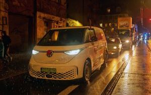 Jarmark Świąteczny - Parada z Mikołajem (12)