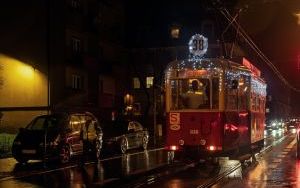 Jarmark Świąteczny - Parada z Mikołajem (1)