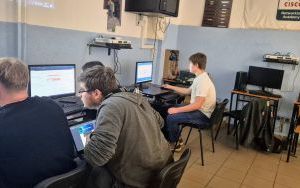 Uczniowie ZST na zawodach w Cyberbezpieczeństwie  (1)