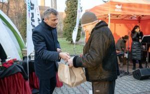 Wigilia w bytomskiej noclegowni (1)
