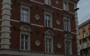 Historyczny neon znowu świeci (3)