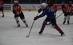 Efektowna wygrana hokeistek (7)
