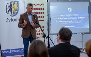 Uroczystość wręczenia stypendiów prezydenta z zakresu upowszechniania kultury (2)