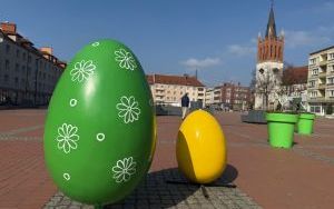 Świąteczne ozdoby oraz meble miejskie na Rynku  (8)