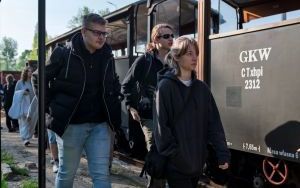 Porządkowanie terenów wokół torowiska wąskotorówki (4)
