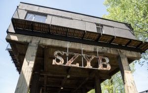 Bolko Loft ozdobiony historycznym neonem (6)