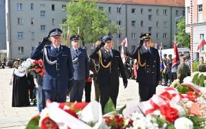 Święto Konstytucji 3 Maja - uroczystości pod Pomnikiem Wolności (8)