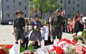 Święto Konstytucji 3 Maja - uroczystości pod Pomnikiem Wolności (11)